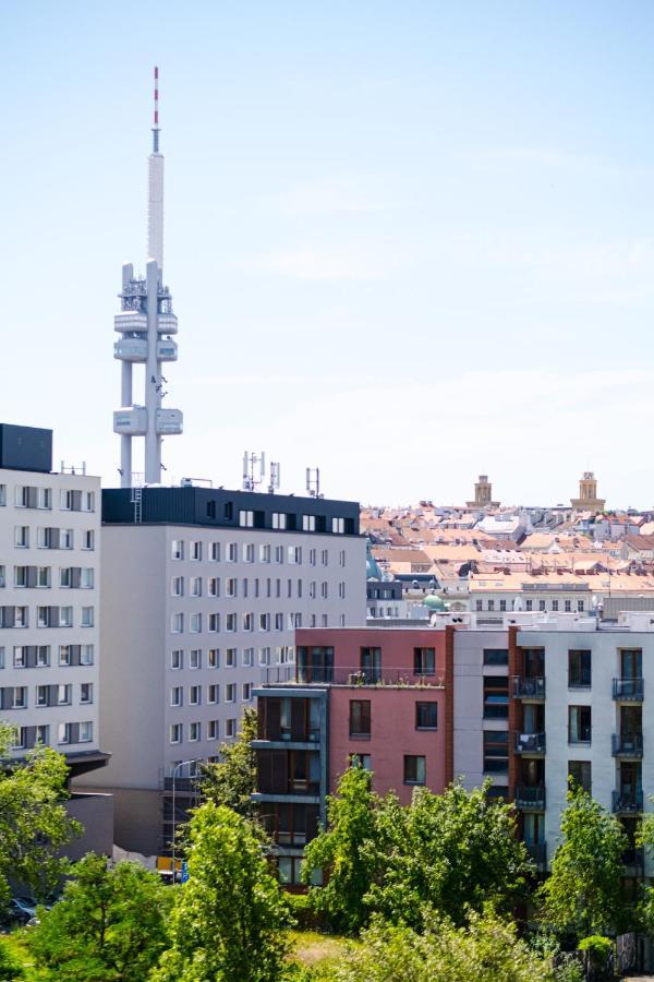 Newly Built Apartment In Vibrant Neighbourhood Praga Esterno foto